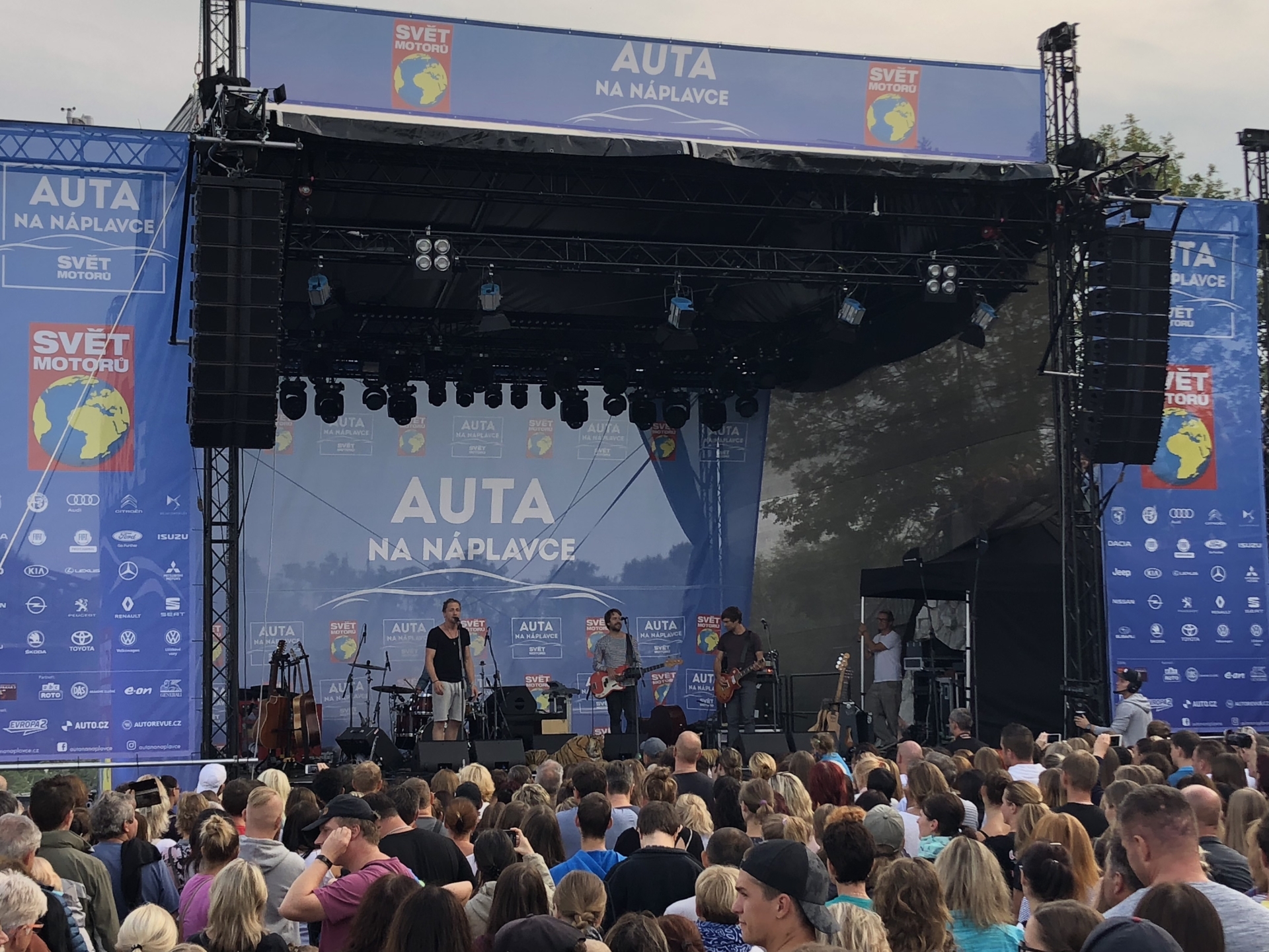 Pronájem stage a pódia